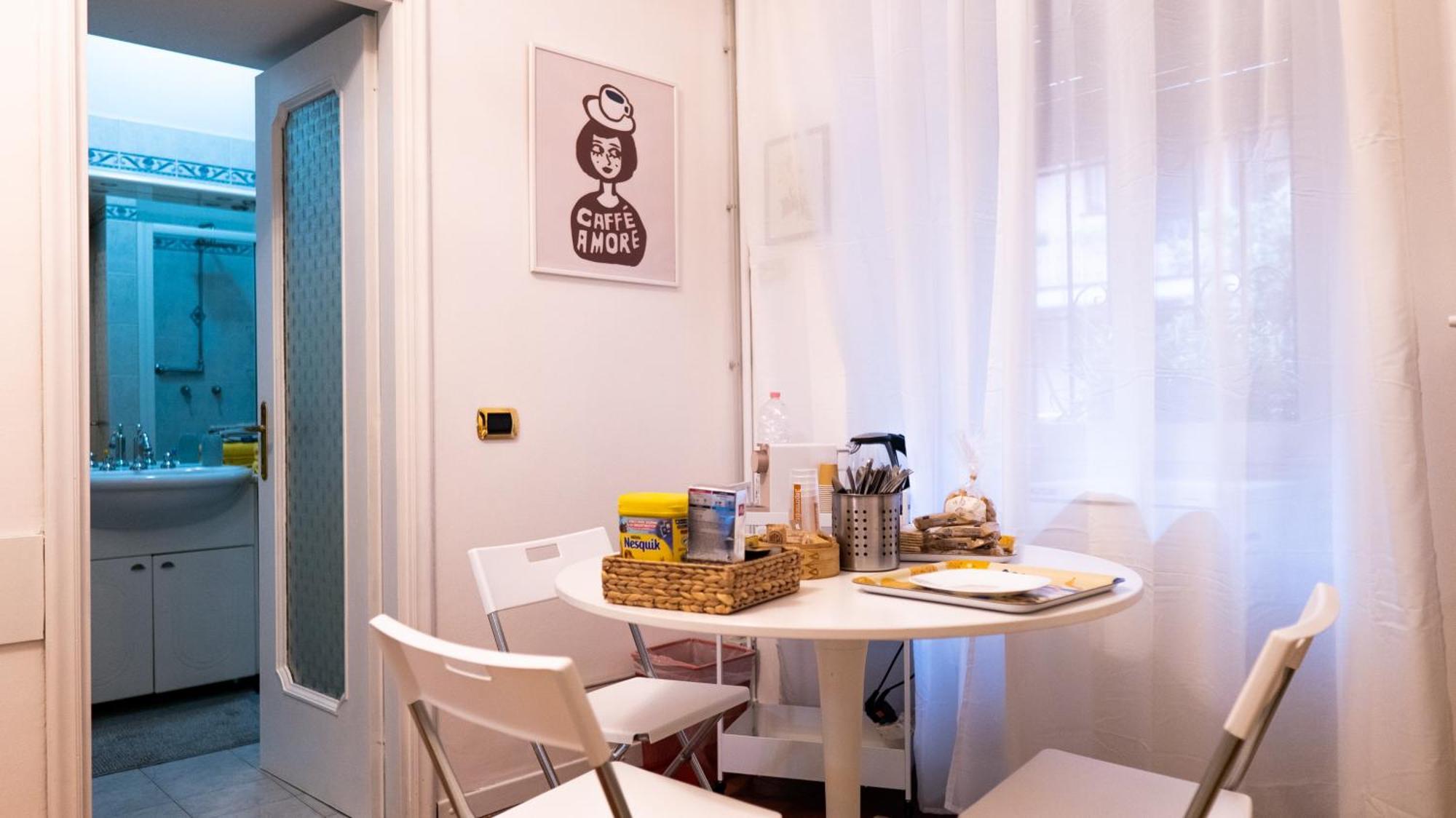 Casa Raffaella, Comodo E Tipico Bilocale Nel Centro Di Milano Bagian luar foto